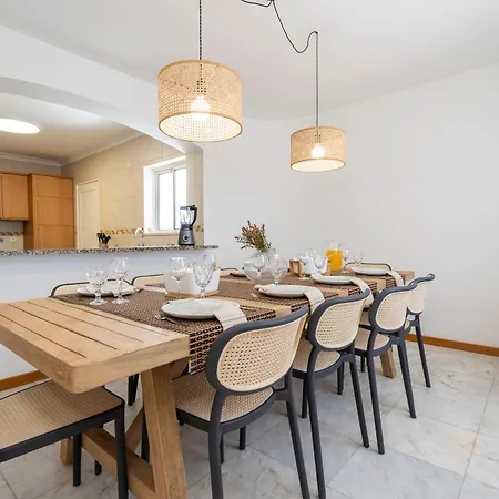 Alma Invicta Вілла Албуфейра