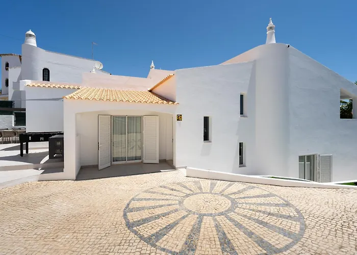 Villa Alma Invicta *